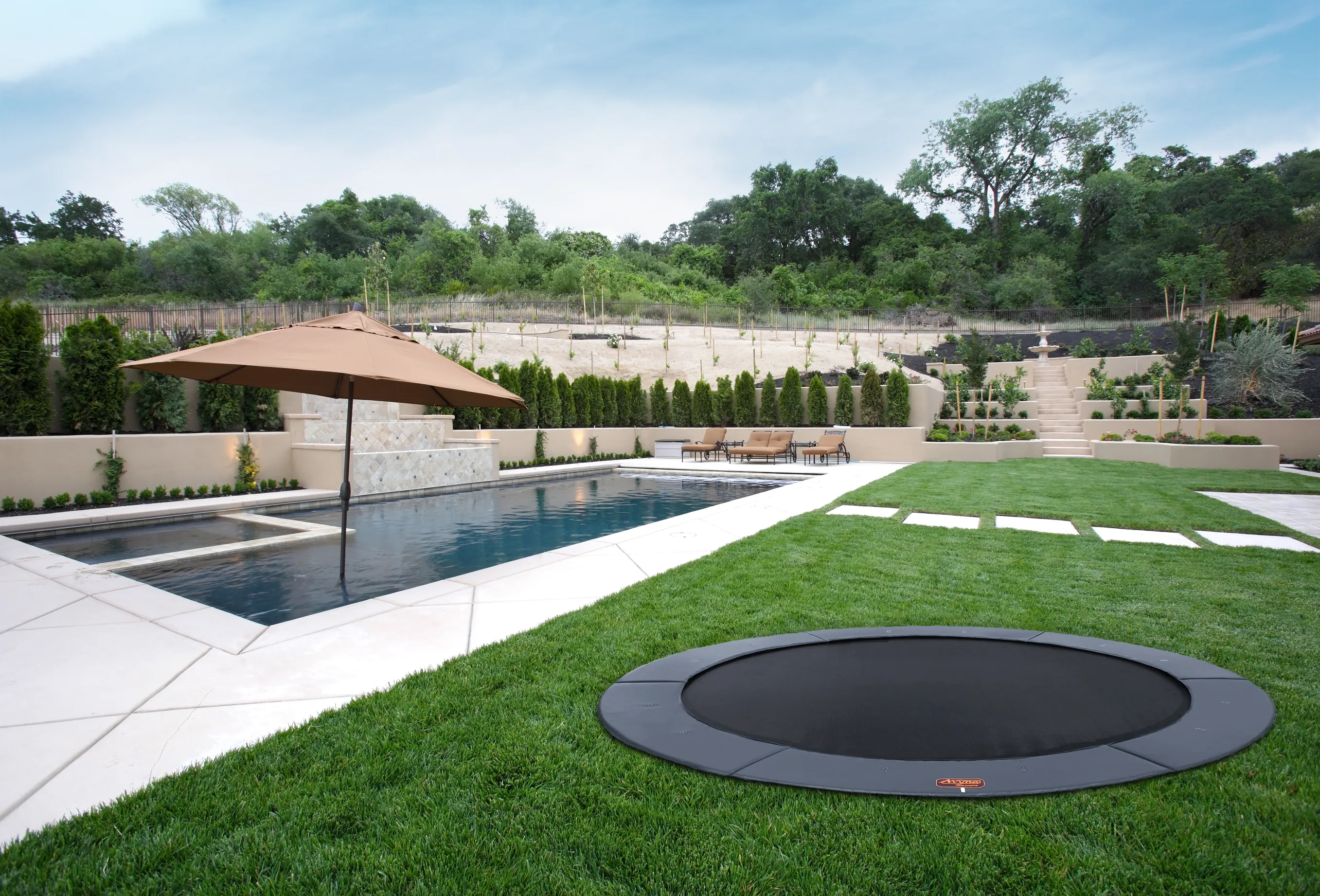 Black Friday Bundle! 14' Round Pro-Line In-ground Trampoline   LED Lights   Cover