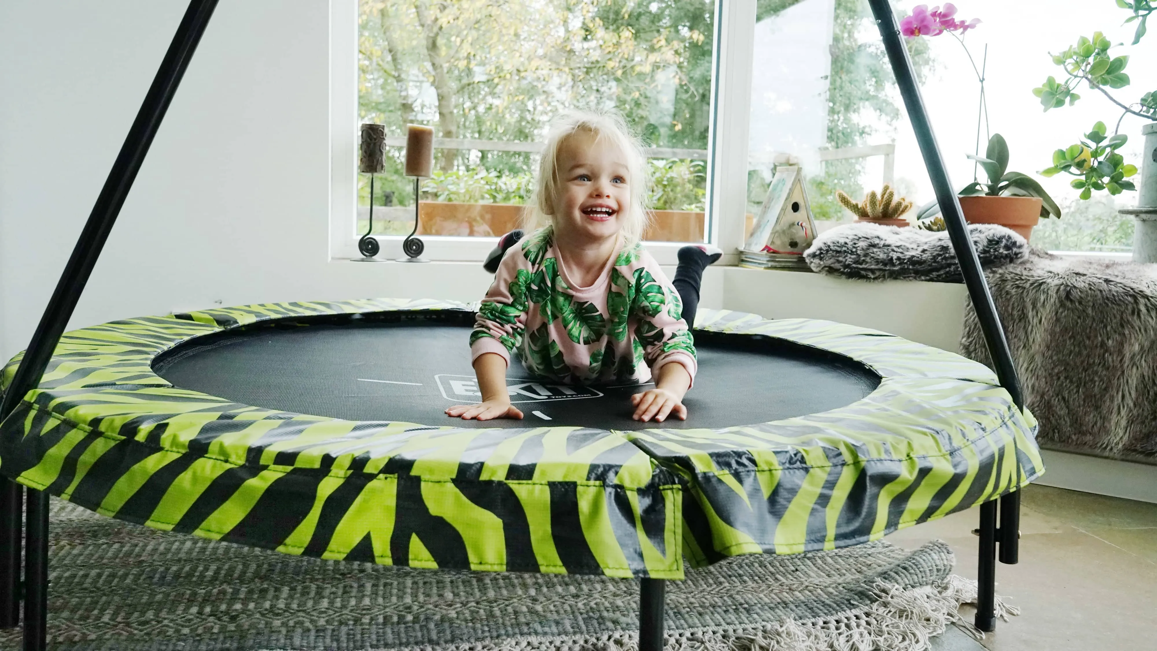 Exit Tiggy Junior Trampoline With Bar Ø140cm Black- Grey/Green