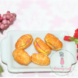 Miniature Croissant Bread With Ham