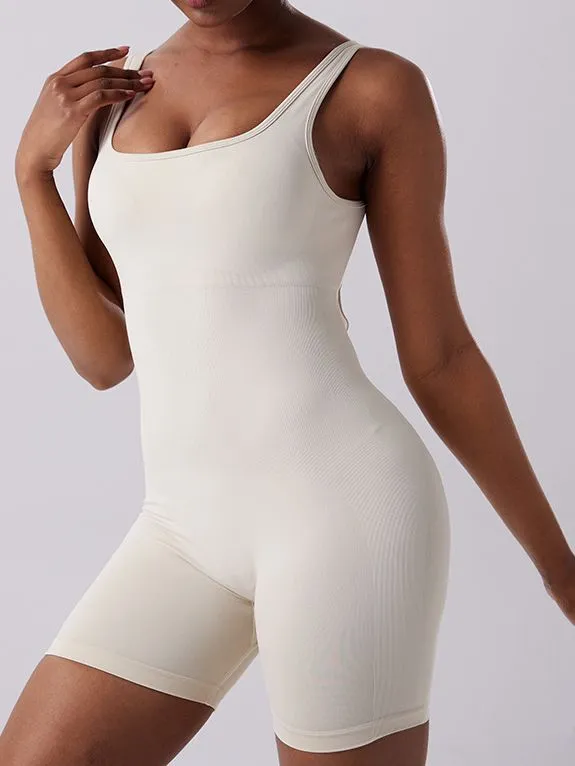 ZASUWA Female V-shaped Waist Scrunch Bum Hollow Out Romper